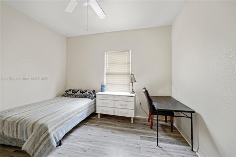 Купить виллу или дом в Флорида-Сити, Флорида 3 спальни, 128.21м2, № 2018503 - фото 20