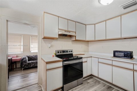 Купить виллу или дом в Флорида-Сити, Флорида 3 спальни, 128.21м2, № 2018503 - фото 9