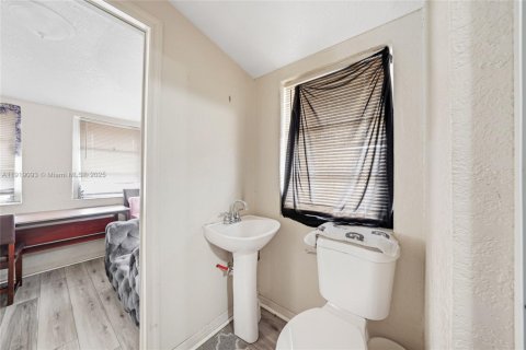 Купить виллу или дом в Флорида-Сити, Флорида 3 спальни, 128.21м2, № 2018503 - фото 14