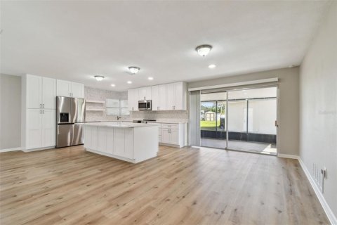 Casa en venta en Saint Petersburg, Florida, 3 dormitorios, 180.14 m2 № 1761115 - foto 16