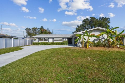 Casa en venta en Saint Petersburg, Florida, 3 dormitorios, 180.14 m2 № 1761115 - foto 3