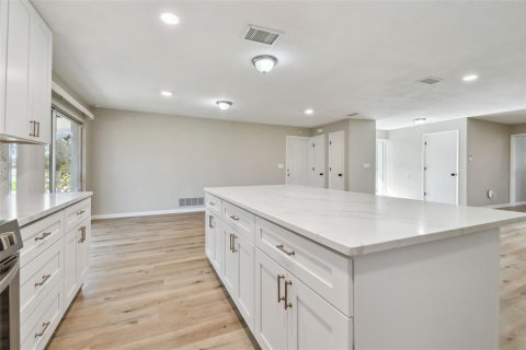Casa en venta en Saint Petersburg, Florida, 3 dormitorios, 180.14 m2 № 1761115 - foto 24
