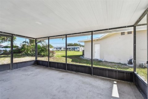 Casa en venta en Saint Petersburg, Florida, 3 dormitorios, 180.14 m2 № 1761115 - foto 30