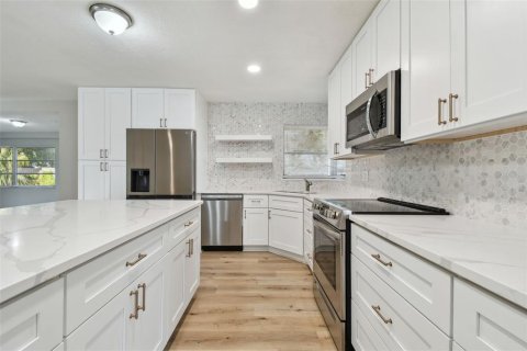 Casa en venta en Saint Petersburg, Florida, 3 dormitorios, 180.14 m2 № 1761115 - foto 26