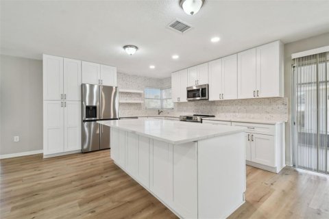 Casa en venta en Saint Petersburg, Florida, 3 dormitorios, 180.14 m2 № 1761115 - foto 21