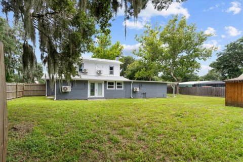 House in New Smyrna Beach, Florida 3 bedrooms, 156.45 sq.m. № 1796157 - photo 8