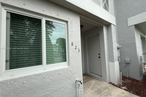 Townhouse in Pembroke Pines, Florida 3 bedrooms, 126.44 sq.m. № 2003425 - photo 19