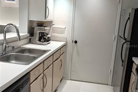 Condominio en alquiler en Orlando, Florida, 1 dormitorio, 62.99 m2 № 1805316 - foto 8