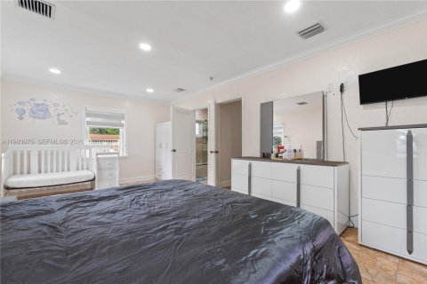 House in Miami Gardens, Florida 4 bedrooms, 111.48 sq.m. № 2055683 - photo 21