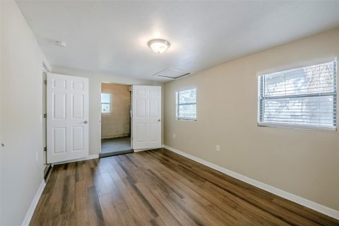 House in Orlando, Florida 3 bedrooms, 103.96 sq.m. № 1670839 - photo 18