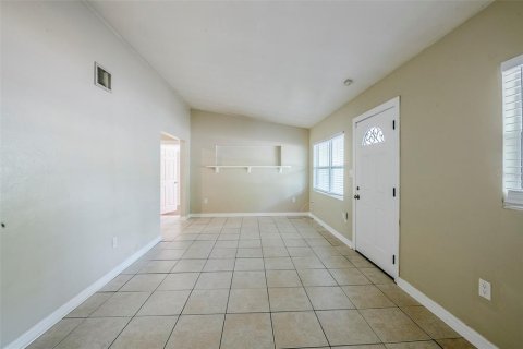House in Orlando, Florida 3 bedrooms, 103.96 sq.m. № 1670839 - photo 9