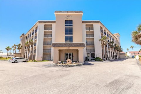 Condominio en venta en Daytona Beach Shores, Florida, 2 dormitorios, 94.11 m2 № 2097998 - foto 2