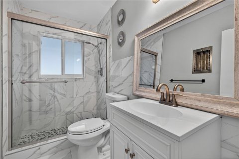 House in Fort Lauderdale, Florida 4 bedrooms, 214.33 sq.m. № 1957161 - photo 29