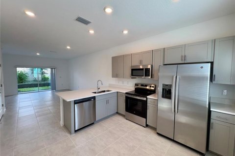 Adosado en alquiler en Sarasota, Florida, 2 dormitorios, 111.48 m2 № 1835770 - foto 5