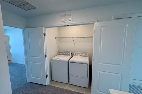 Adosado en alquiler en Sarasota, Florida, 2 dormitorios, 111.48 m2 № 1835770 - foto 13