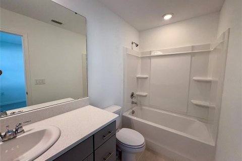 Adosado en alquiler en Sarasota, Florida, 2 dormitorios, 111.48 m2 № 1835770 - foto 19