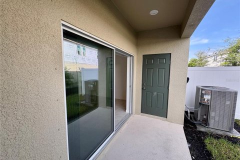 Adosado en alquiler en Sarasota, Florida, 2 dormitorios, 111.48 m2 № 1835770 - foto 12