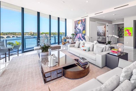 Condo in West Palm Beach, Florida, 4 bedrooms № 2192682 - photo 6