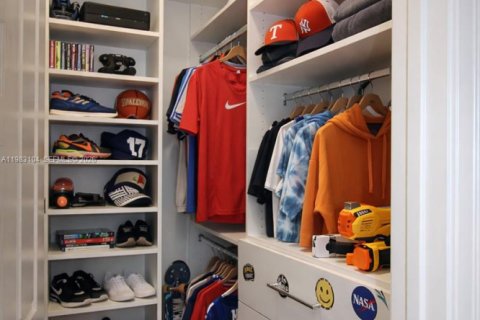 Casa en venta en Delray Beach, Florida, 5 dormitorios, 394.65 m2 № 2048751 - foto 23