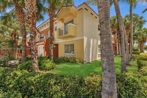 Touwnhouse à vendre à Fort Lauderdale, Floride: 2 chambres, 116.13 m2 № 2058446 - photo 2