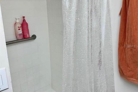 Copropriété à louer à Orlando, Floride: 2 chambres, 88.54 m2 № 2112542 - photo 4
