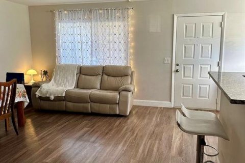 Copropriété à louer à Orlando, Floride: 2 chambres, 88.54 m2 № 2112542 - photo 12