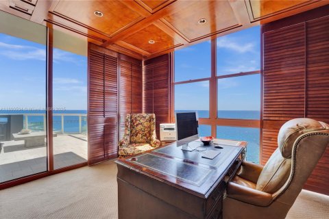 Condo in Hollywood, Florida, 4 bedrooms  № 1727235 - photo 26