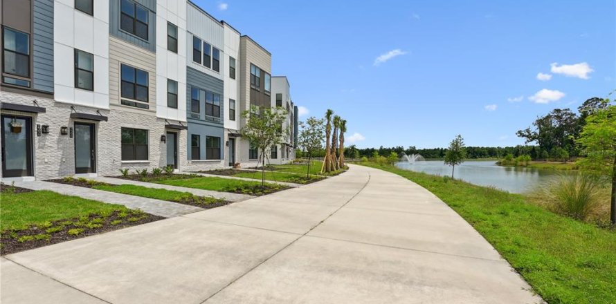 Adosado en Orlando, Florida 2 dormitorios, 134.62 m2 № 1852472