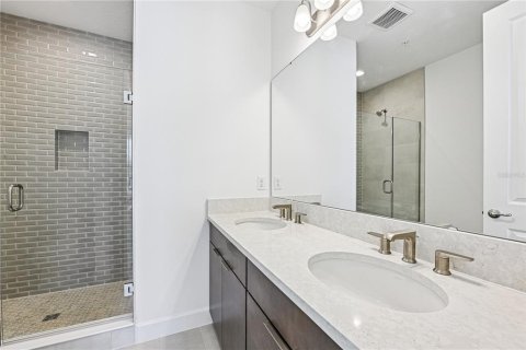 Adosado en venta en Orlando, Florida, 2 dormitorios, 134.62 m2 № 1852472 - foto 13