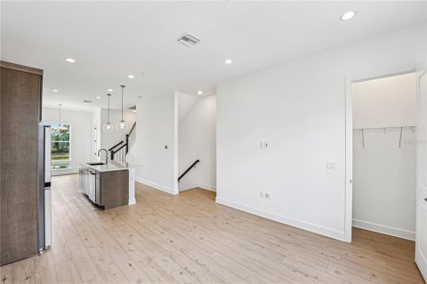 Adosado en venta en Orlando, Florida, 2 dormitorios, 134.62 m2 № 1852472 - foto 7