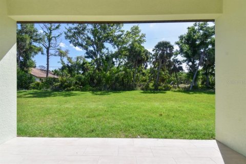 House in Port Charlotte, Florida 3 bedrooms, 204.38 sq.m. № 1808775 - photo 19
