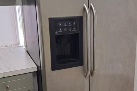 Снять в аренду кондоминиум в Майами, Флорида 1 спальня, 55.56м2, № 2052000 - фото 11