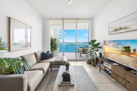 Condominio en venta en Miami, Florida, 1 dormitorio, 78.97 m2 № 1694854 - foto 7