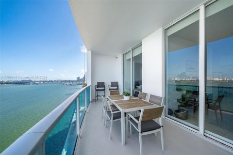 Condominio en venta en Miami, Florida, 1 dormitorio, 78.97 m2 № 1694854 - foto 19