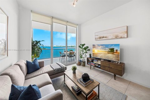 Condominio en venta en Miami, Florida, 1 dormitorio, 78.97 m2 № 1694854 - foto 5