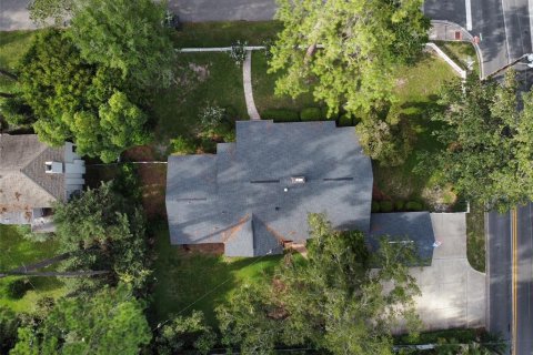House in Gainesville, Florida 3 bedrooms, 216.28 sq.m. № 2350045 - photo 3