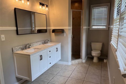 House in Gainesville, Florida 3 bedrooms, 216.28 sq.m. № 2350045 - photo 18