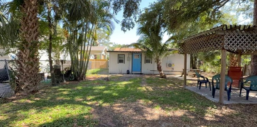 Villa ou maison à Saint Petersburg, Floride 3 chambres, 85.1 m2 № 1740569