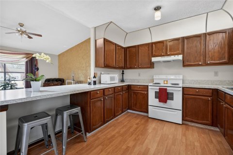 House in Port St. Lucie, Florida 3 bedrooms, 107.77 sq.m. № 2043258 - photo 16