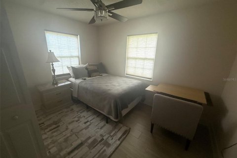 House in Apopka, Florida 3 bedrooms, 99.03 sq.m. № 2419900 - photo 3
