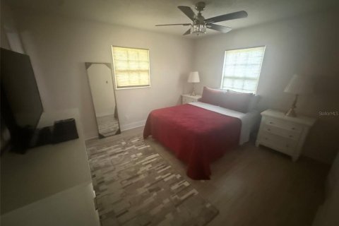 House in Apopka, Florida 3 bedrooms, 99.03 sq.m. № 2419900 - photo 4