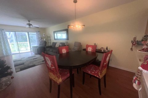 Condo in Palm Beach Gardens, Florida, 2 bedrooms  № 2178728 - photo 4