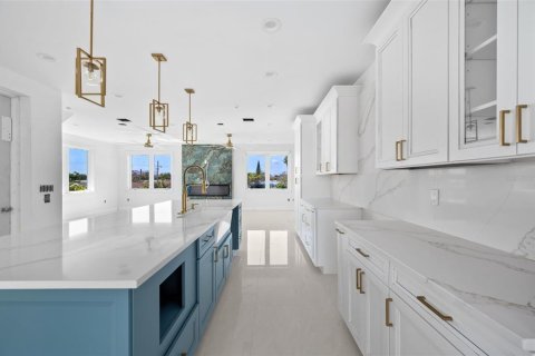 Duplex in St. Lucie, Florida 3 bedrooms, 253.53 sq.m. № 1899206 - photo 6