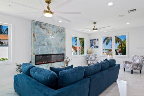 Duplex in St. Lucie, Florida 3 bedrooms, 253.53 sq.m. № 1899206 - photo 15