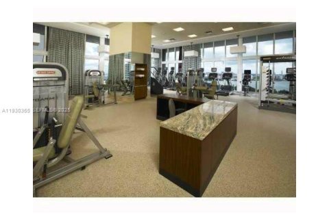 Copropriété à vendre à Miami, Floride: 1 chambre, 78.5 m2 № 1990421 - photo 17
