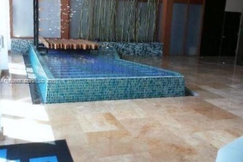 Copropriété à vendre à Miami, Floride: 1 chambre, 78.5 m2 № 1990421 - photo 23