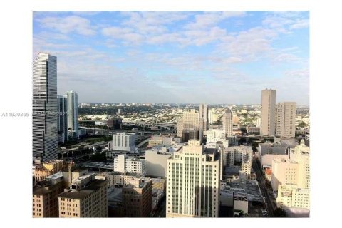 Copropriété à vendre à Miami, Floride: 1 chambre, 78.5 m2 № 1990421 - photo 2