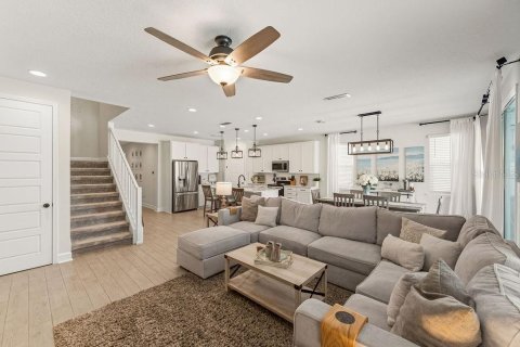 House in Palm Coast, Florida 4 bedrooms, 234.76 sq.m. № 1917939 - photo 9