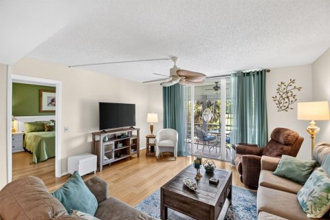 Copropriété à louer à Lake Worth, Floride: 2 chambres, 96.06 m2 № 2244563 - photo 4