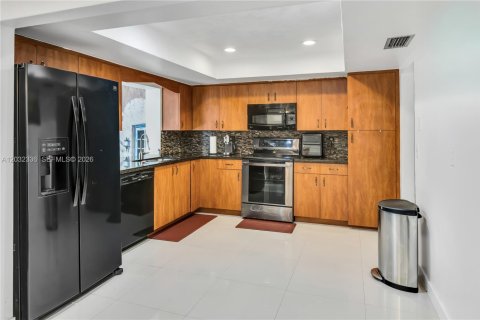 Villa ou maison à vendre à Pembroke Pines, Floride: 4 chambres, 203.64 m2 № 2146506 - photo 26